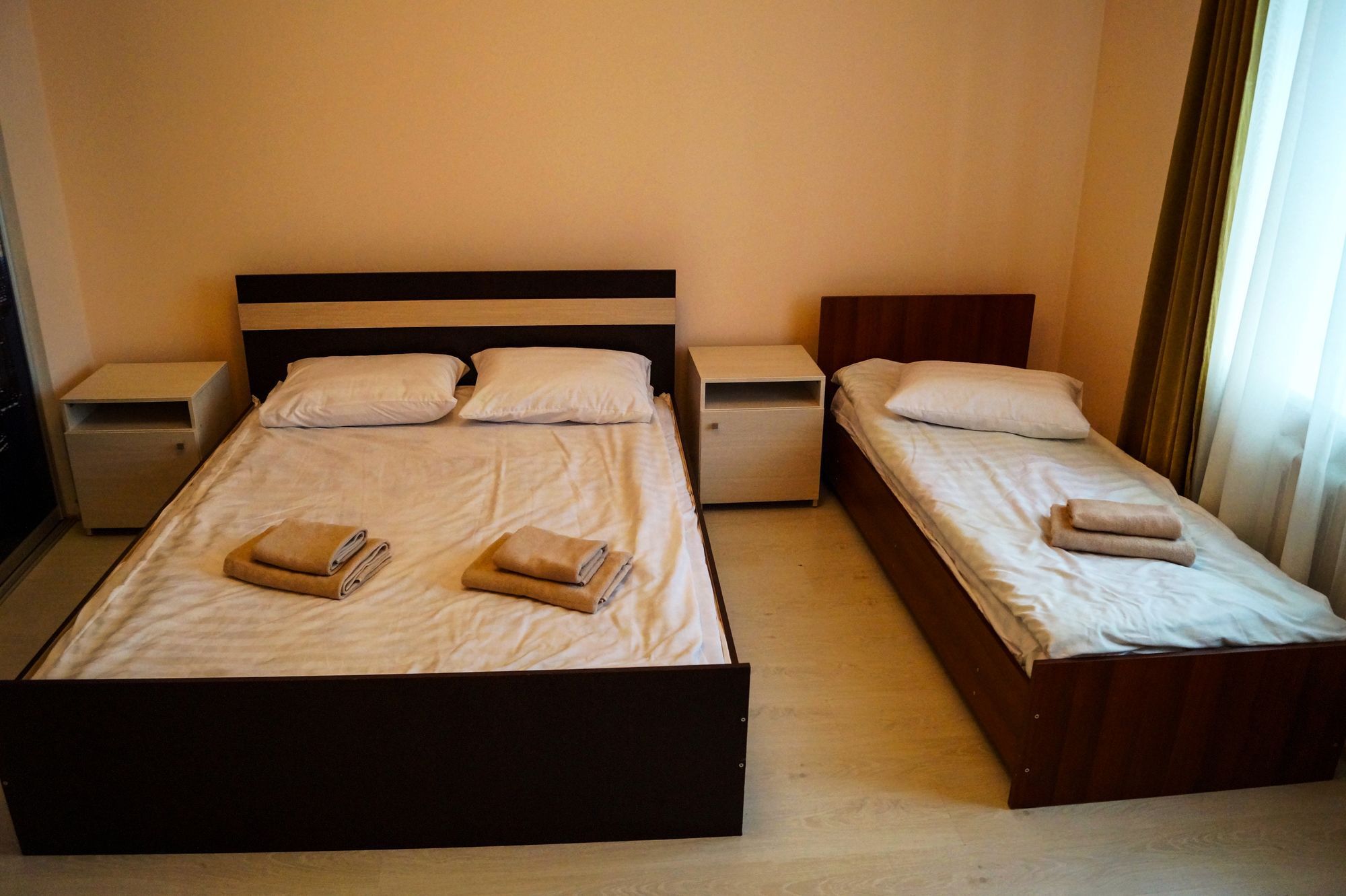 Hostel Nice Travel Astana Exteriör bild